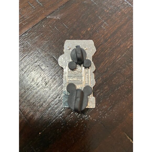 Marvel Run Disney Infinity Gauntlet Challenge 19.3 Miles 2017 Metal Trading Pin - Picture 4 of 7